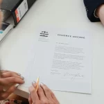 Anlaşmalı Boşanma Davası: Şartlar, Protokol ve Süreç (TMK 166/3) 1 Anlaşmalı boşanma davası protokol örneği, boşanma dilekçesi ve TMK 166/3 uyarınca boşanma şartlarını içeren dava dosyası